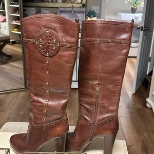 Elegant Tory Burch Brown Leather Knee-High Boots